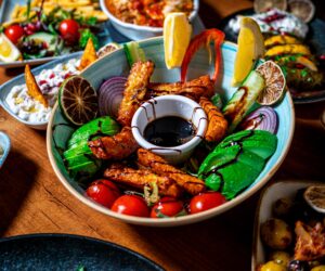 HALLOUMI & AVOCADO SALAD